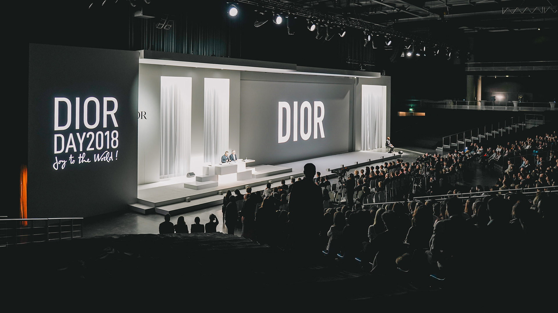 P015_B_DIOR_ILOVE_EVENTS